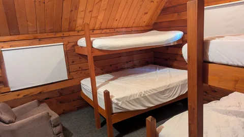 Log Cabin — image 2 of 3