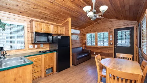 Cindy Bear™ Cottage — image 2 of 8