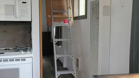 Deluxe Cabin #7 — image 11 of 11