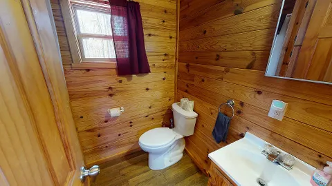 Deluxe Cabin - 2 bedroom — image 2 of 8