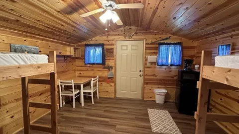 Large Cabin - Full Bunk 3 Twin Beds — image 9 of 9