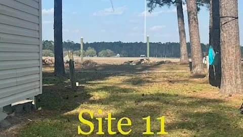 30 Amp Deluxe RV Site — image 8 of 8