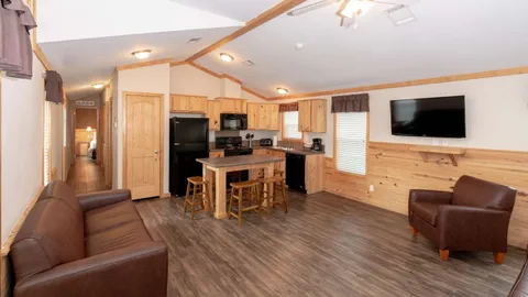 Frio Cottage Rental — image 2 of 11