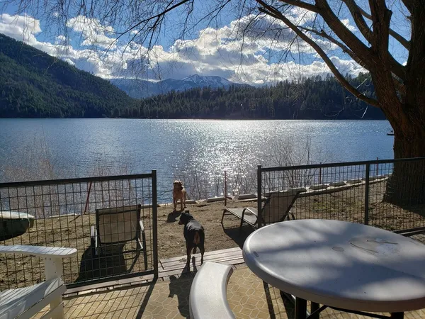 Liars Cove Resort - Conconully, Washington campground
