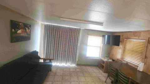 2 BR 4 Person Pool Cabin - Pet Friendly — image 1 of 4