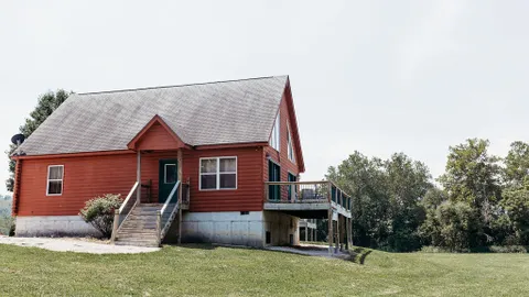Country — image 1 of 13