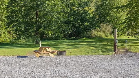 Electric Premium Riverfront — image 2 of 7