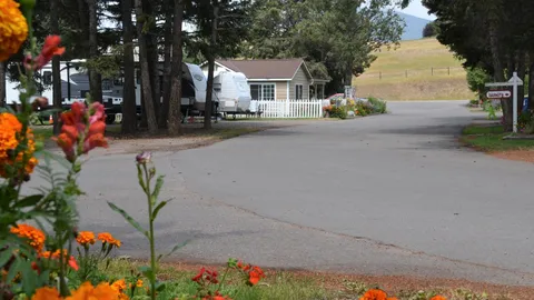 30 AMP Back In FHU RV Site Near Office w/ Road Noise — image 2 of 2
