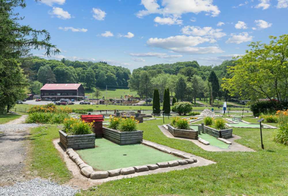 Pioneer Lakes, Somerset, Pennsylvania - Photo 2