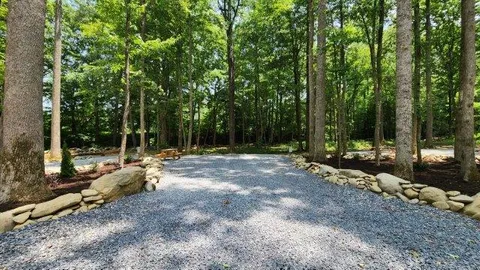 Premium Mountain View RV Site — image 11 of 11