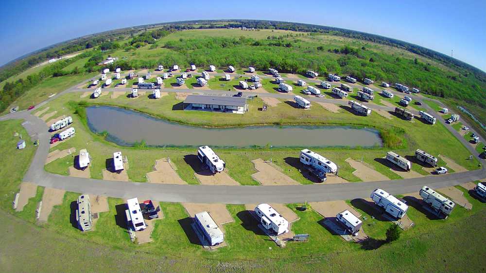 Hardy's Landing RV Park - Photo 4