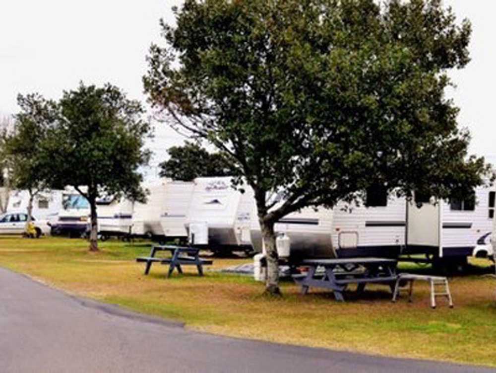 Hilltop RV Park - Photo 3