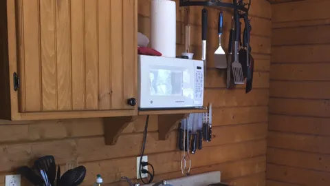 Angler’s Retreat Cabin w/Kitchenette — image 5 of 5