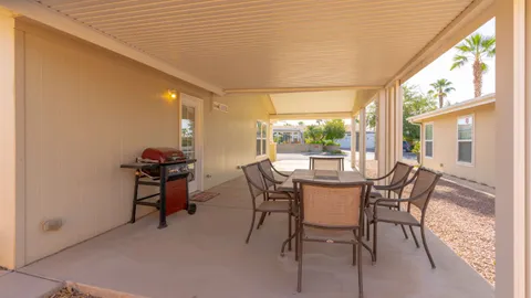 Signature Village Home 2 Bedroom — image 13 of 13