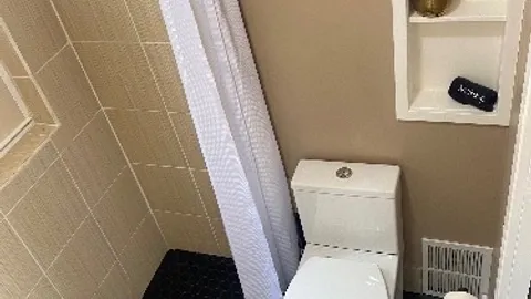 Waterfront Tiny House — image 2 of 24