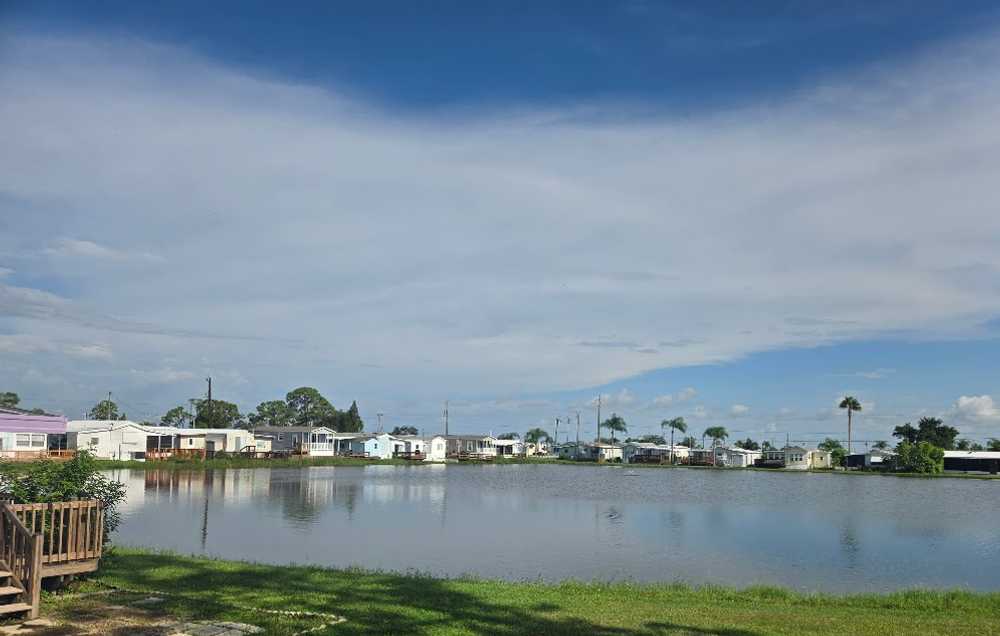Sunshine RV Resort, Lake Placid, Florida - Photo 2