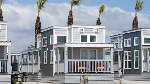 Promenade Cottage - 2 Bedroom — image 1 of 11