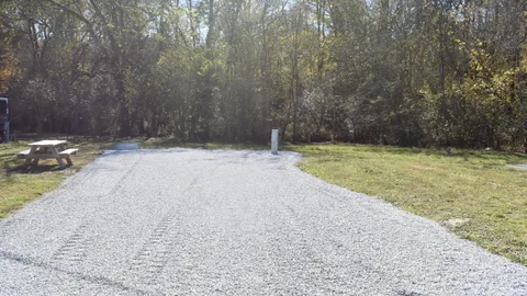 Back-In Creek Side Standard — image 1 of 1