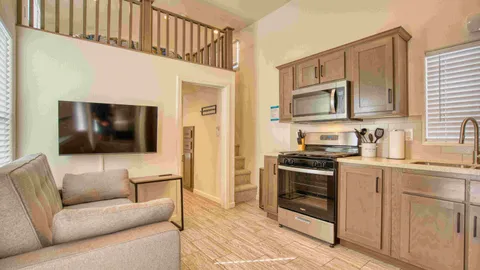 2 BEDROOM CABIN W/LOFT — image 16 of 16