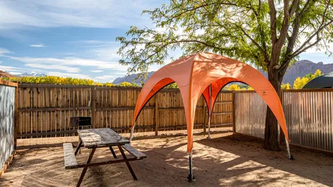 Covered Single Tent/Van Site — image 1 of 2