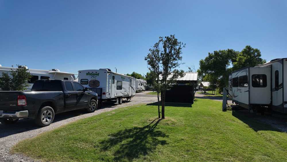 Mustang RV Park - Pilot Point, TX - Photo 5