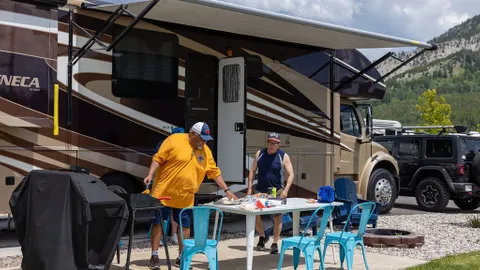 Deluxe Pull-Through — image 2 of 5
