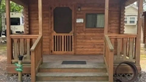 Deluxe Cabin — image 1 of 7
