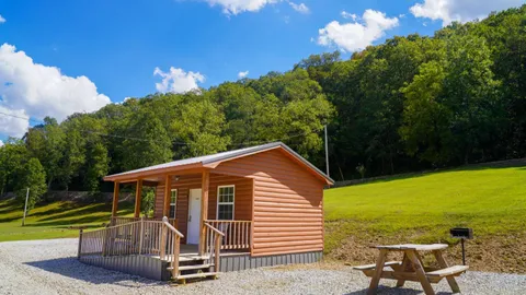 Bunkhouse — image 1 of 8