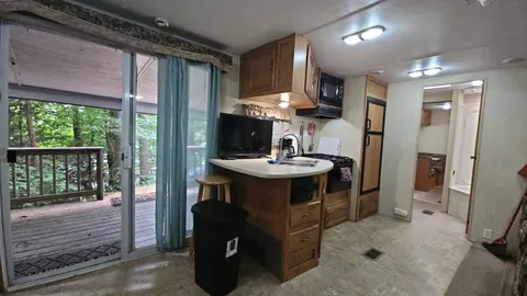 RV In The Woods — image 2 of 14