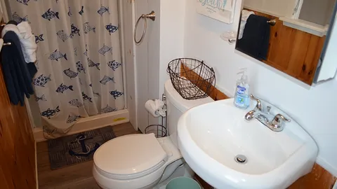 Waterfront Cottage 1 Bed w/ Loft — image 19 of 19