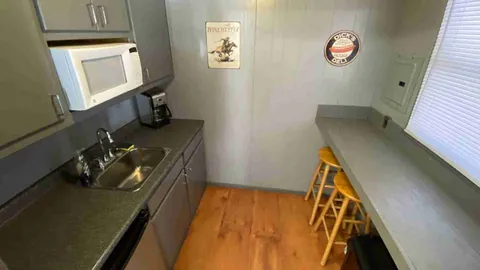 The Cabin — image 5 of 5