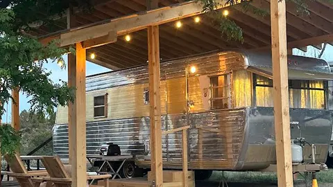 Vintage Trailer — image 1 of 1