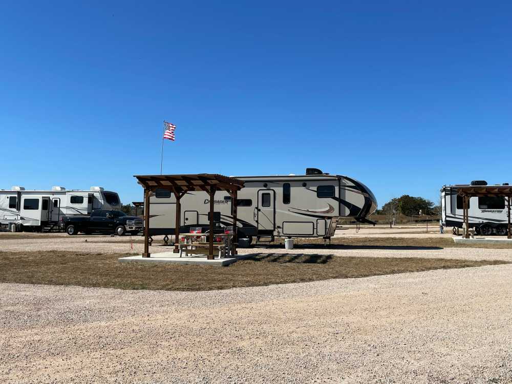 Limestone Charm RV Park - Photo 5
