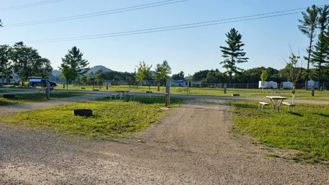 Pull-Through FHU RV Sites — image 2 of 2