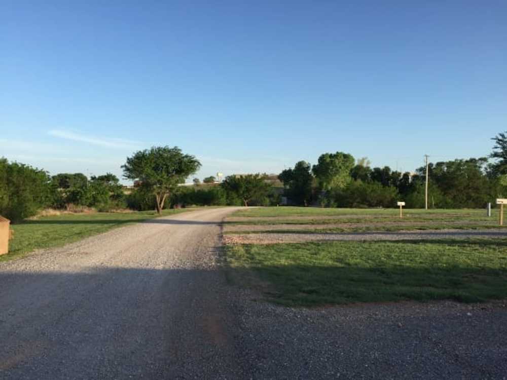Bobcat Creek RV Park, Sayre, Oklahoma - Photo 5