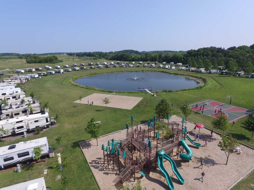 Kamp Dels, Waterville, Minnesota - Photo 4