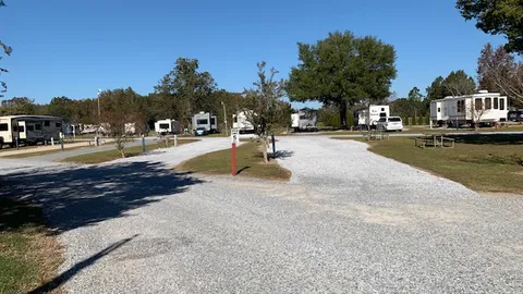 100' Pull Through Full Hook Up RV Site — image 1 of 1