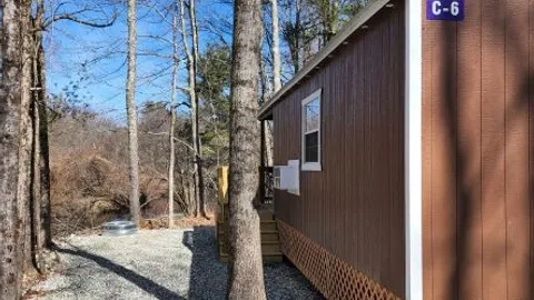 Deluxe Cabin — image 2 of 8
