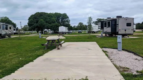 Standard RV Site — image 2 of 5