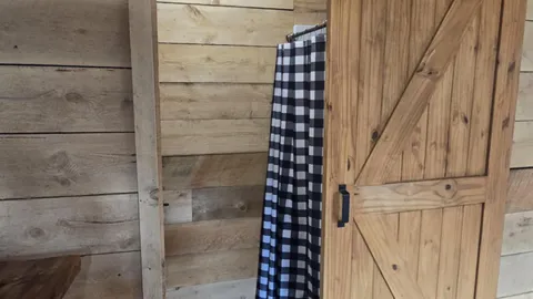 Sky View Cabin — image 1 of 3