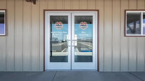 50' Full Hook-Up Back-In RV Site — image 2 of 10