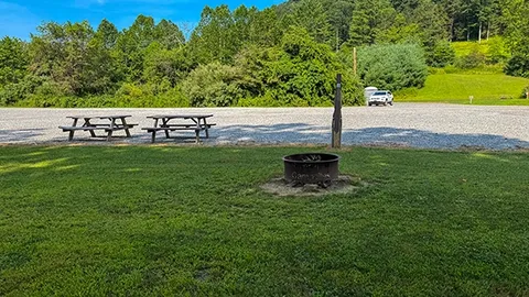 Electric Premium Riverfront — image 7 of 7