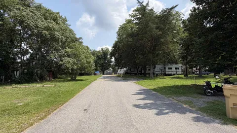 30 Amp Full Hookup RV Site — image 4 of 4
