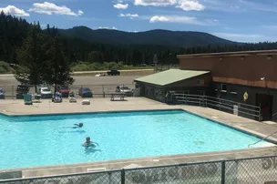 Lolo Hot Springs Resort – photo 3