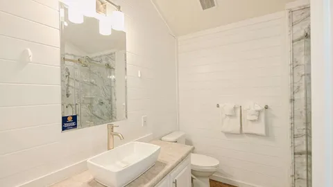 Carolina Cottage Studio — image 2 of 15