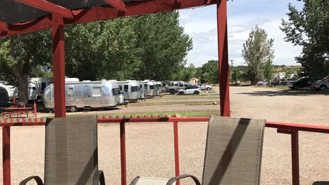 Deluxe Center RV Site — image 2 of 3