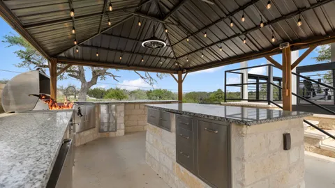 Tiny Home 09 - Luxury Das Blumenhaus — image 30 of 30