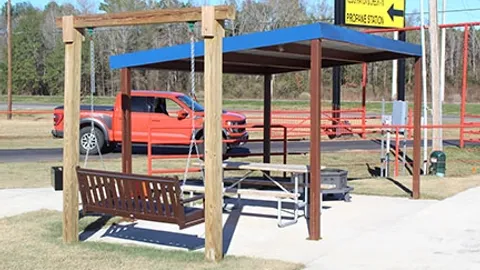 Back-In Deluxe with Covered Picnic Table, Swing — image 2 of 3