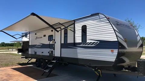 Wades Travel Trailer — image 1 of 6