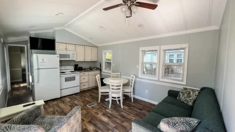 Ocean Villa — image 3 of 3